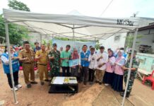 PLN UP3 Depok Menerangi Harapan Warga Kurang Mampu Melalui Program Light Up The Dream