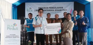 PLN Peduli Hadirkan Solusi Pertanian Berkelanjutan, Salurkan Bantuan Pengolahan Limbah Jerami Padi